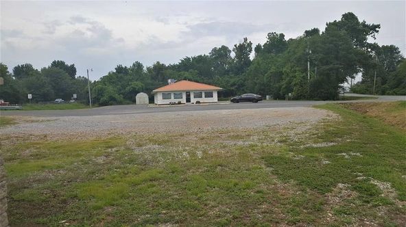 252 N Main St, Calvert City, KY 42029